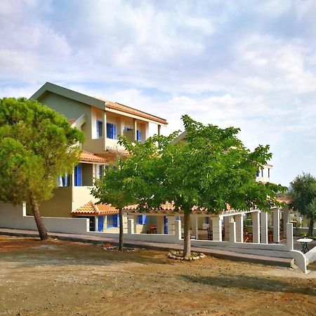 Olive Bay Hilltop Apartments Ammouliani Exterior photo