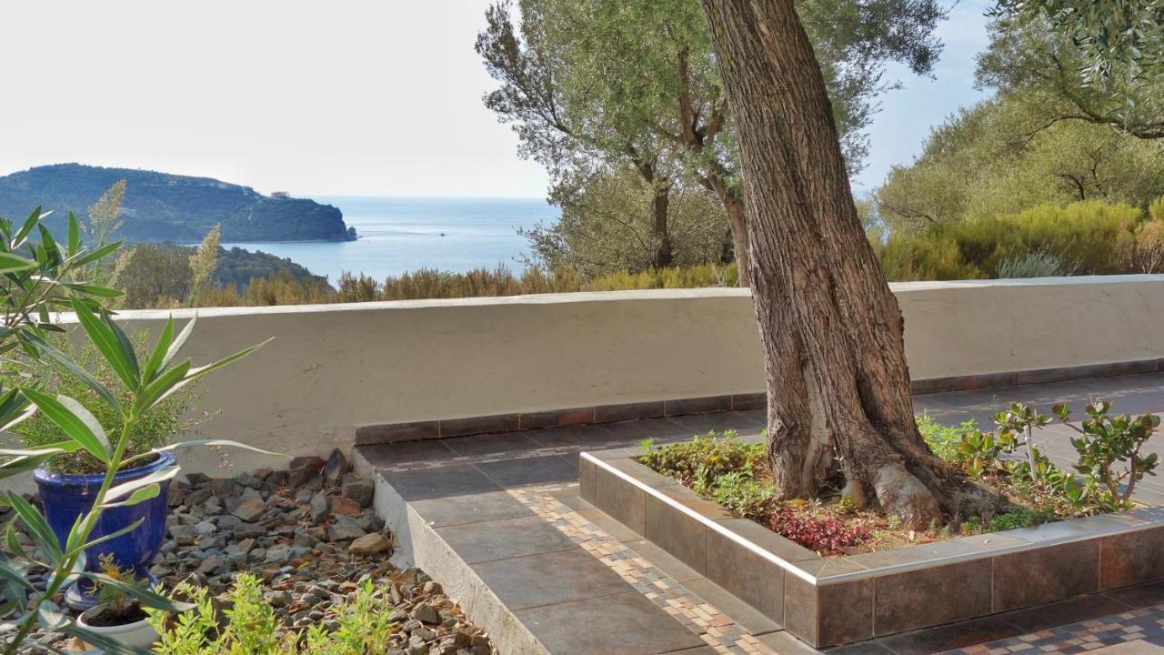Olive Bay Hilltop Apartments Ammouliani Exterior photo